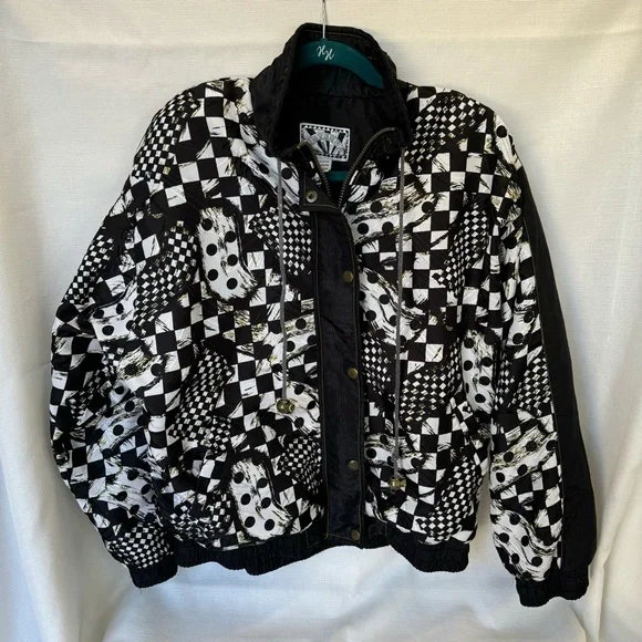 Vintage Suntura Windbreaker - Picture 3 of 5